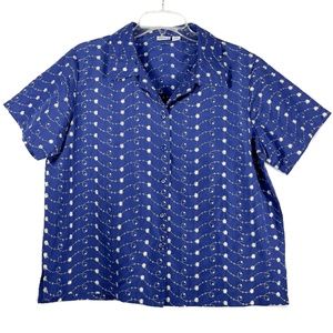 Blue and White Print Short Sleeved Button Front Top Stitching Blouse